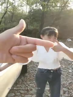 高颜值妹子【骚劲小妖精】驾车户外车上口口,全裸上位骑乘抽插非常诱人,很是诱惑喜欢不要错过 高颜值妹子【骚劲小妖精】驾车户外车上口口,全裸上位骑乘抽插非常诱人,很是诱惑喜欢不要错过