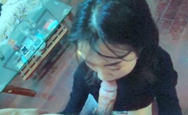 很久的長腿美少婦纖細大長腿性感美翹臀在客廳各種被操