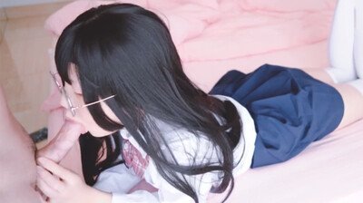 清纯学生妹水手服诱惑 教室偷欢湿透制服